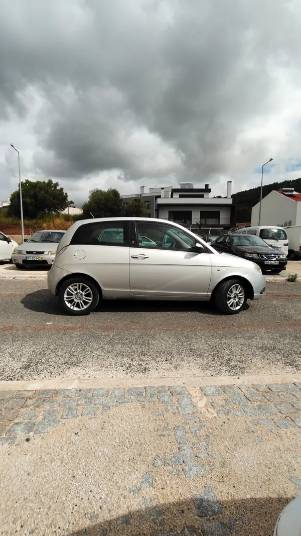 Lancia Ypsilon 4