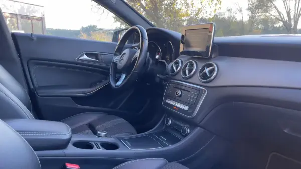 Mercedes-Benz CLA 200 d Urban Aut. 13