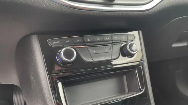 Opel Astra 1.5 D Business Edition S/S 12