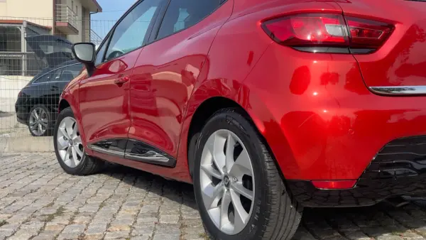 Renault Clio 0.9 TCe Limited Edition 7