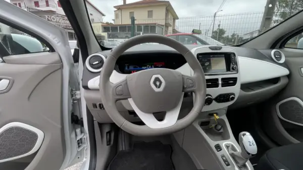 Renault Zoe Life 8