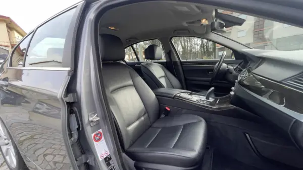 BMW 520 d Line Luxury Auto 10