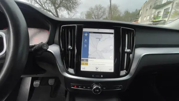 Volvo V60 D3 Momentum Pro 18