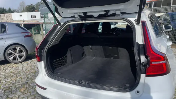 Volvo V60 D3 Momentum Pro 4