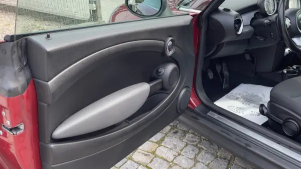 MINI 3 Portas Cooper D 12