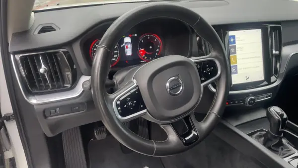 Volvo V60 D3 Momentum Pro 20