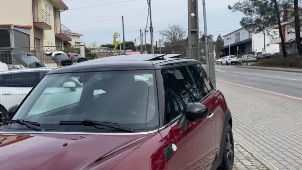 MINI 3 Portas Cooper D 4