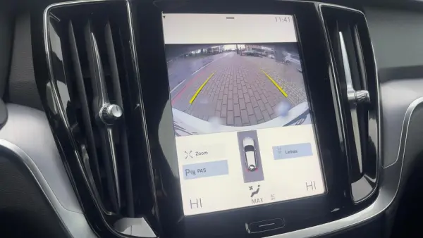 Volvo V60 D3 Momentum Pro 12