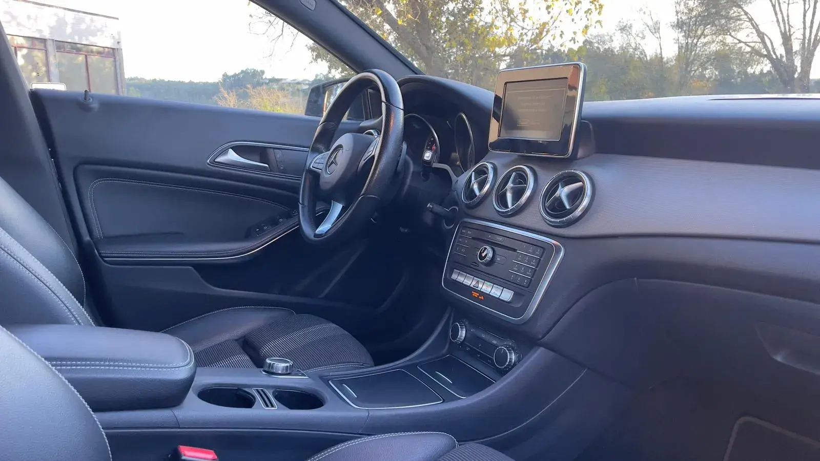 Mercedes-Benz CLA 200 d Urban Aut. 13