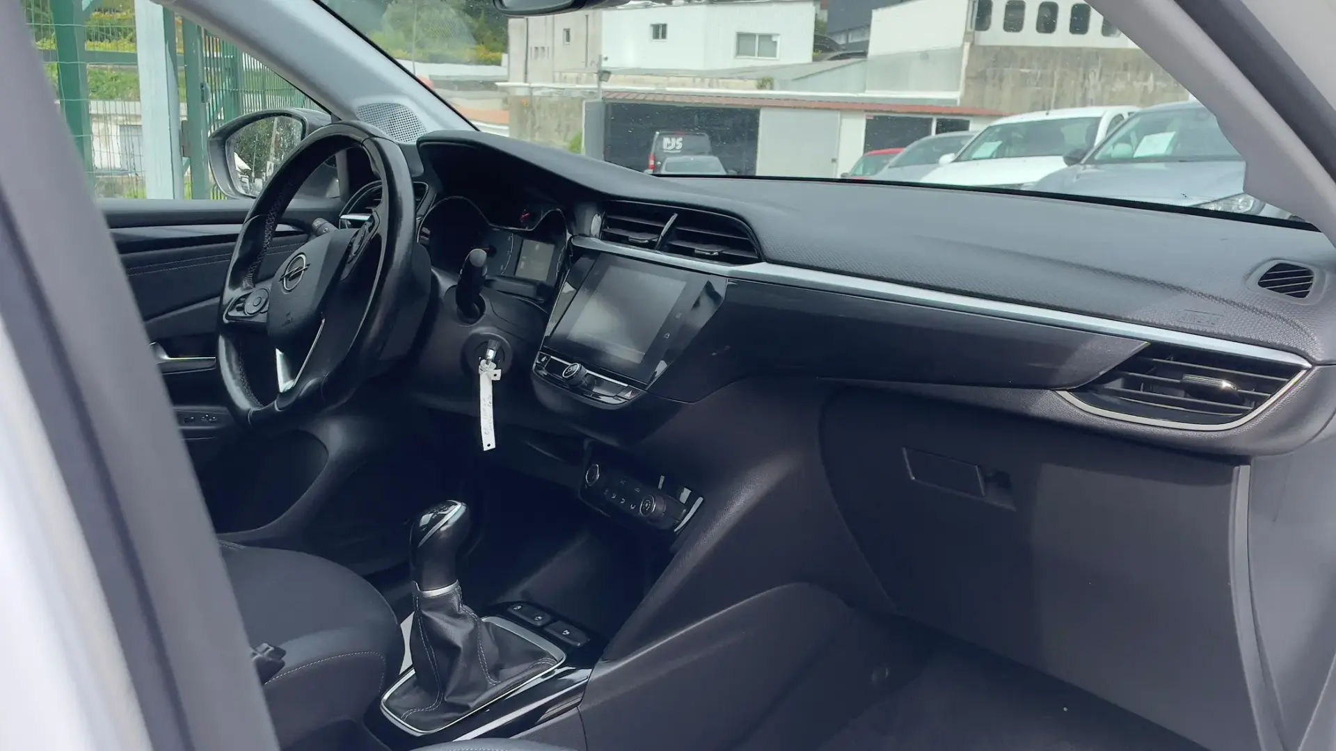 Opel Corsa 1.2 Elegance 11