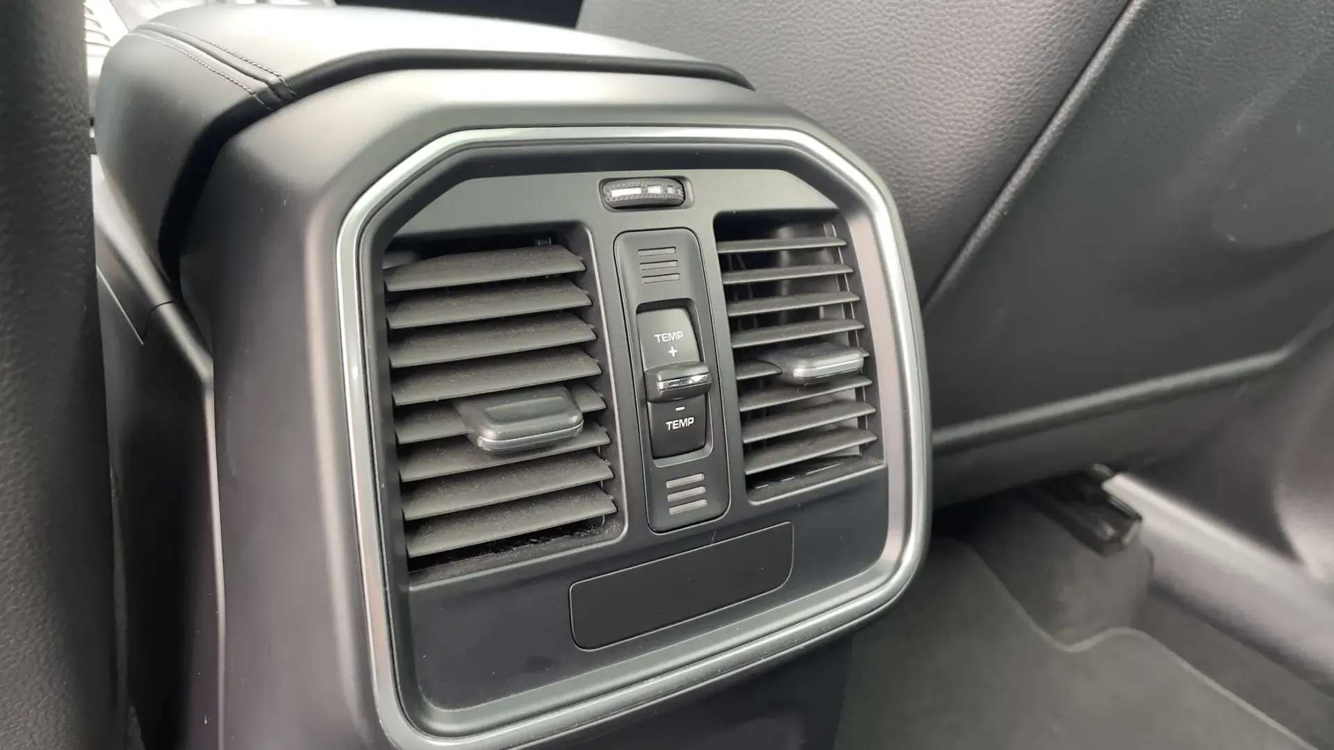 Porsche Macan Soul Edition 15