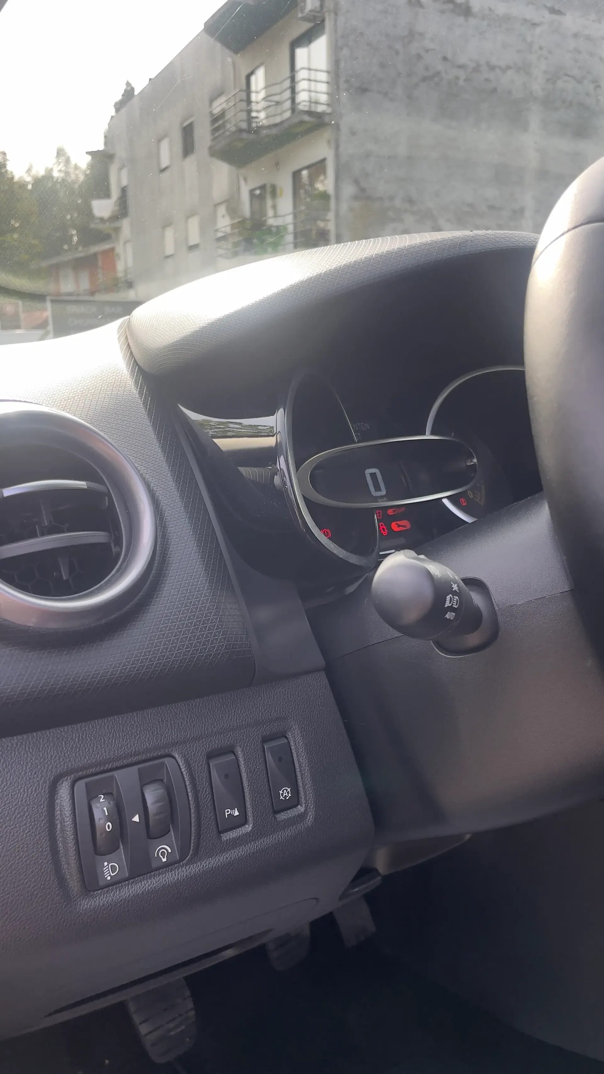 Renault Clio 0.9 TCe Limited Edition 4