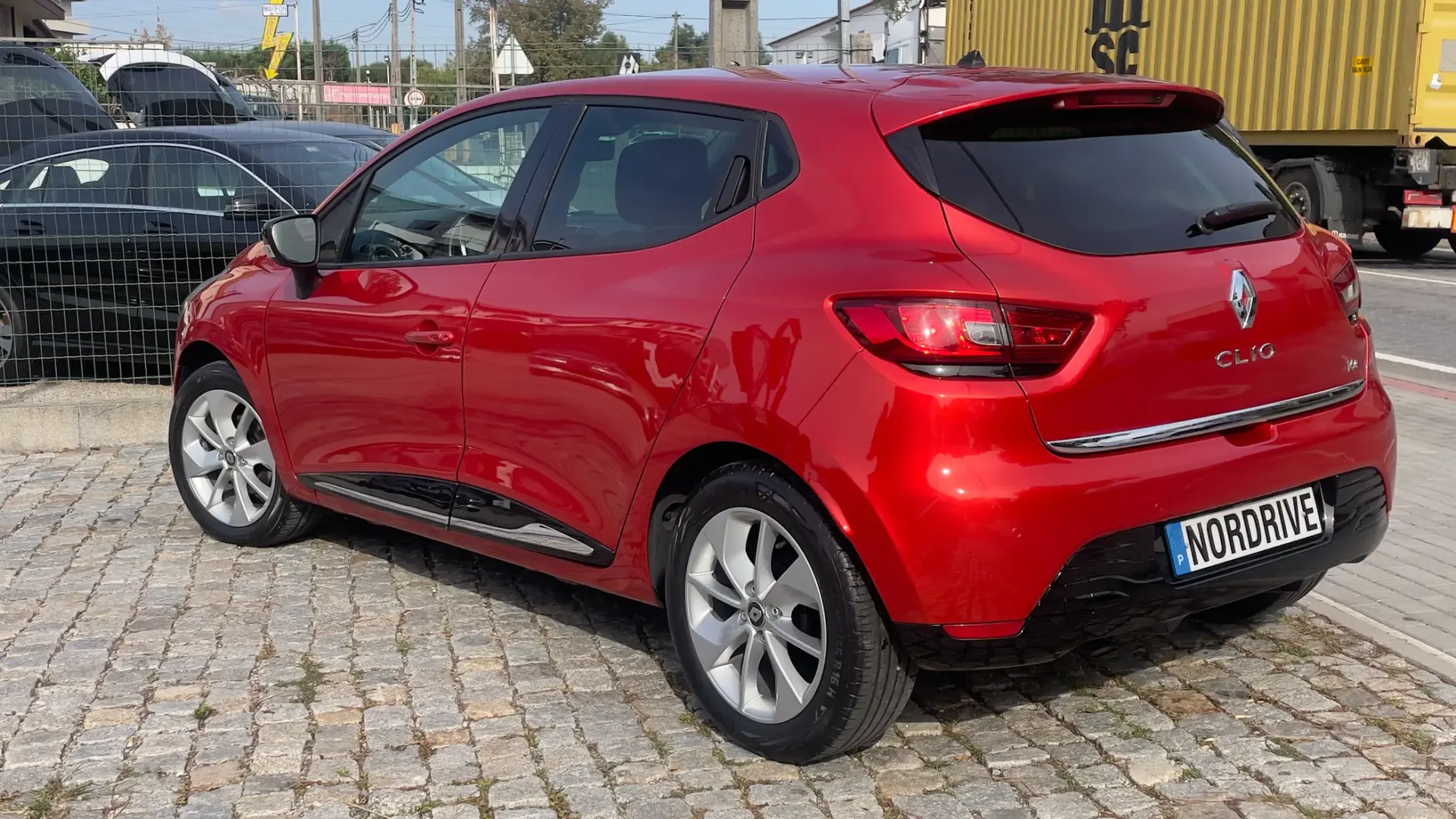 Renault Clio 0.9 TCe Limited Edition 6