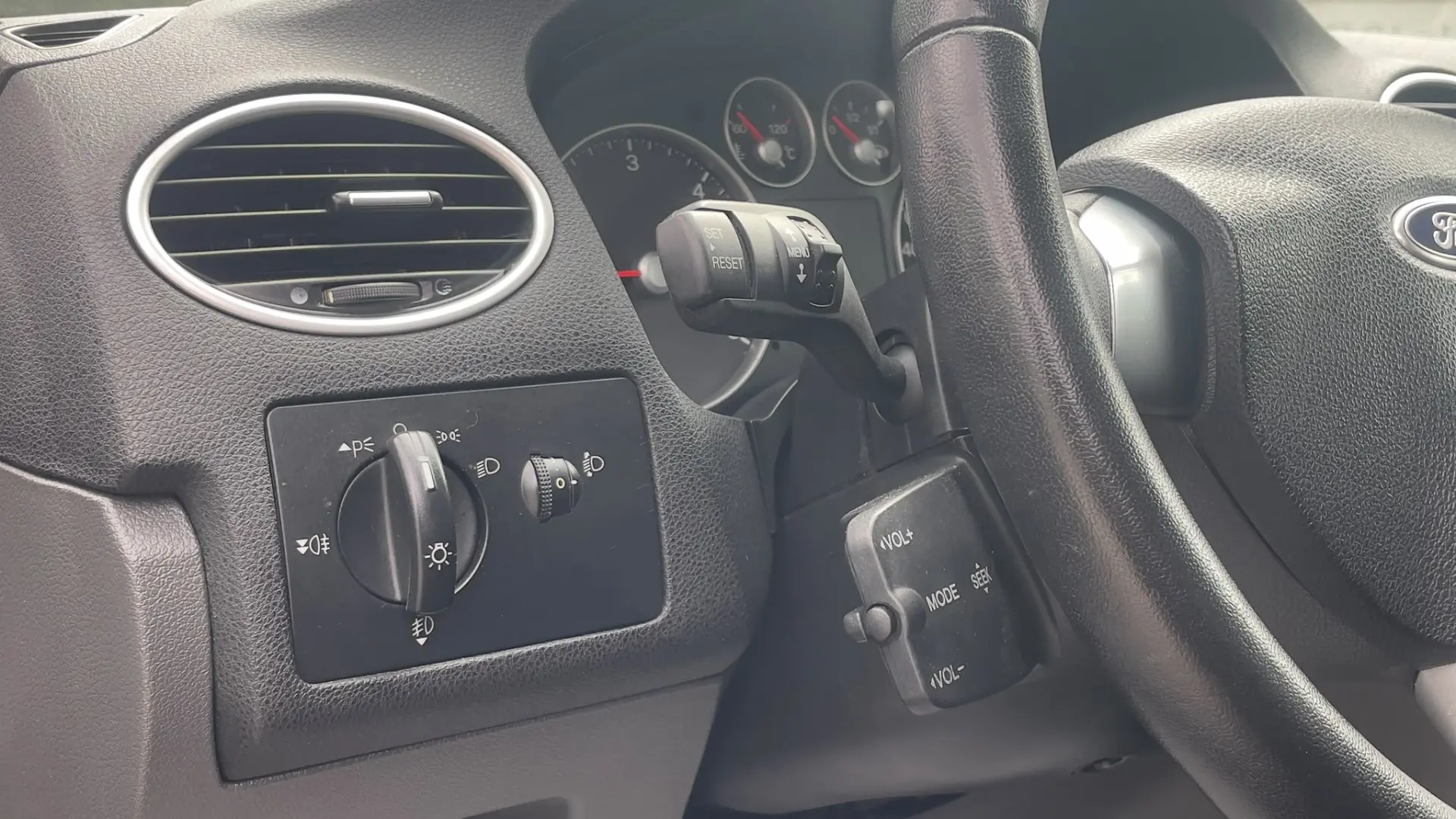 Ford Focus 1.6 TDCi Sport 4