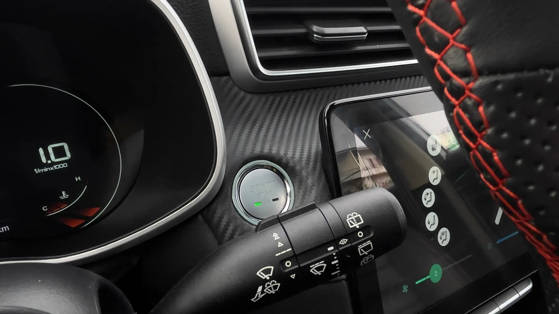 MG ZS 1.0 T-GDI Luxury 18