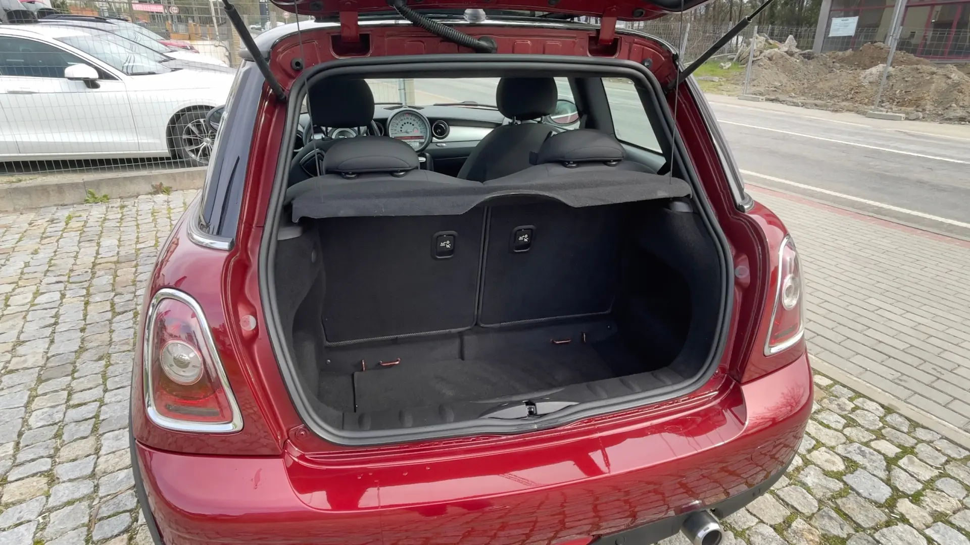 MINI 3 Portas Cooper D 8