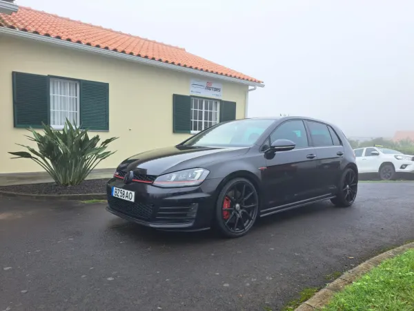 Volkswagen Golf 2.0 TSi GTi DSG Performance 3