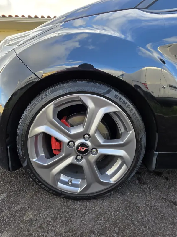 Ford Fiesta 1.6 T ST 7