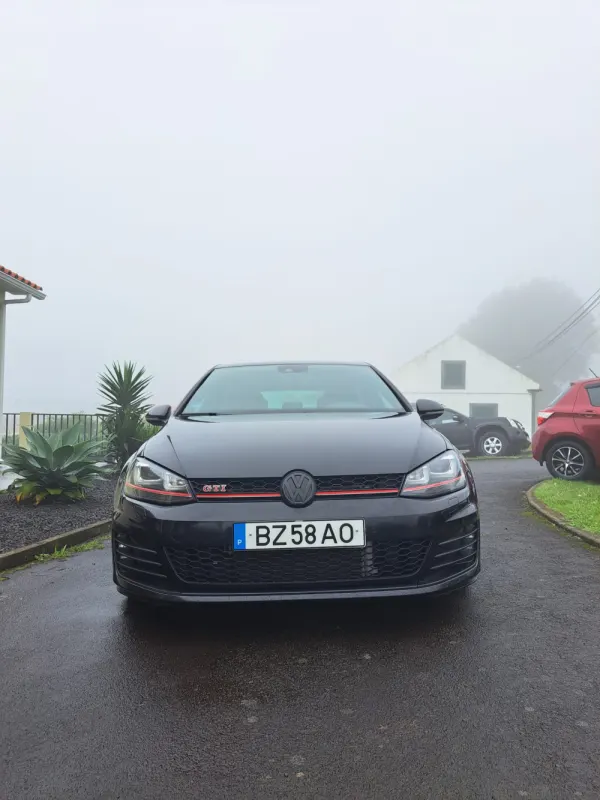 Volkswagen Golf 2.0 TSi GTi DSG Performance 2