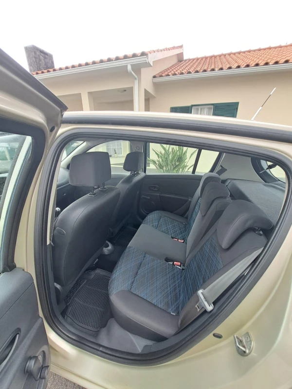 Renault Clio null 10