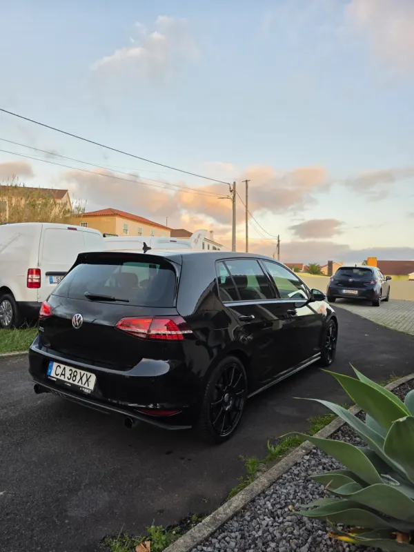 Volkswagen Golf 2.0 TSi GTi DSG 4