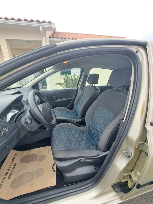 Renault Clio null 8