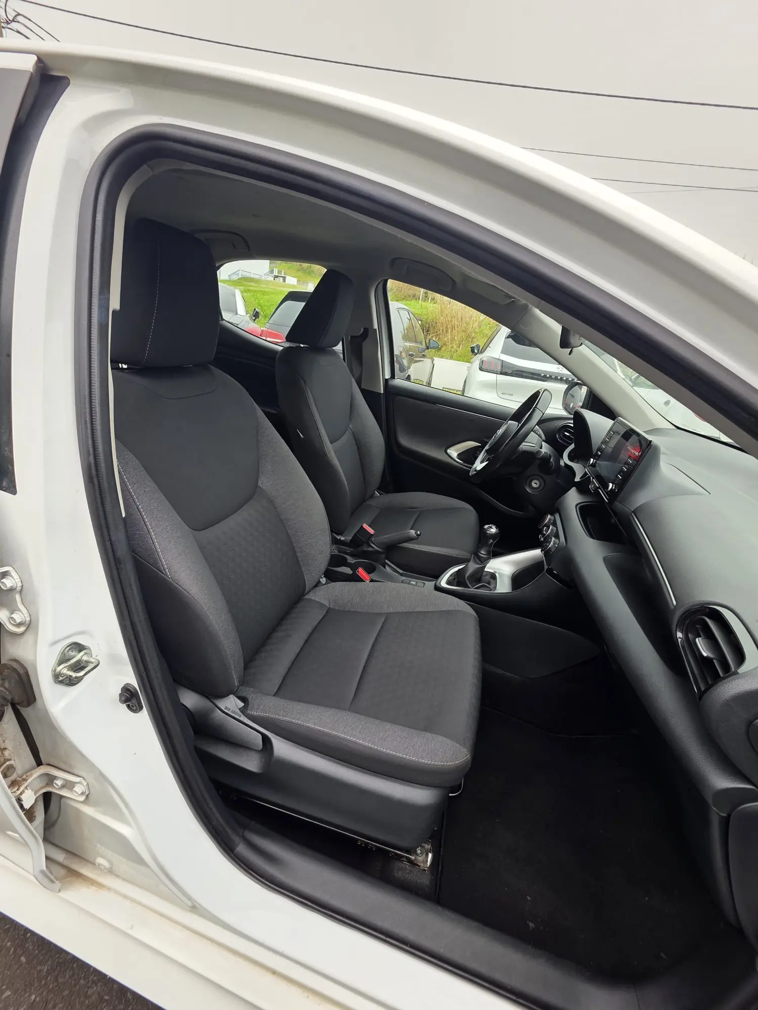 Toyota Yaris 1.0 VVT-i Comfort Plus 8