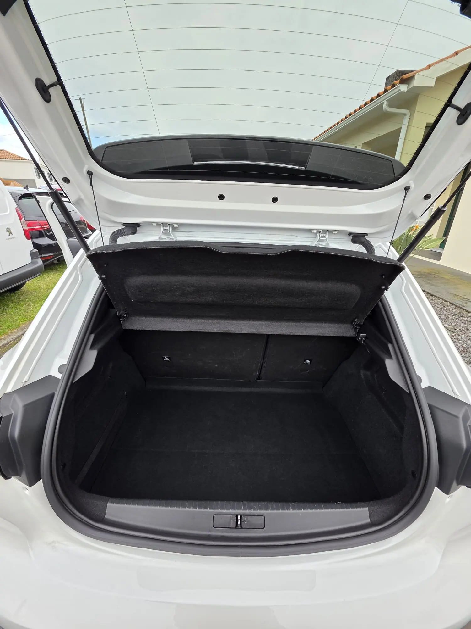 Peugeot 208 1.2 PureTech GT Line 12