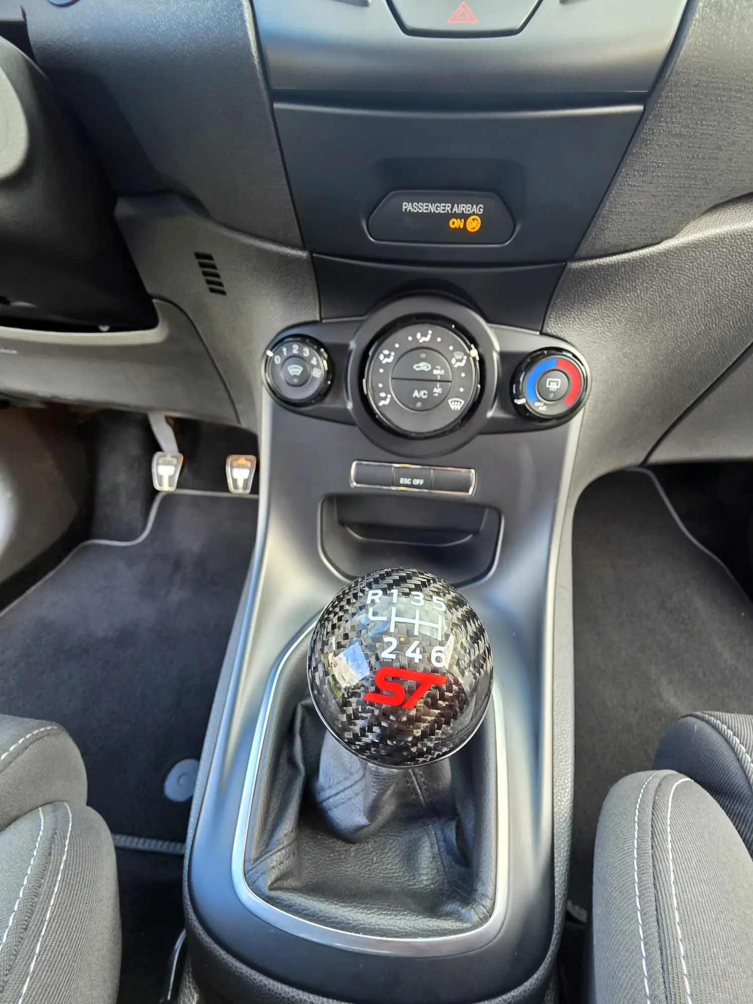 Ford Fiesta 1.6 T ST 14