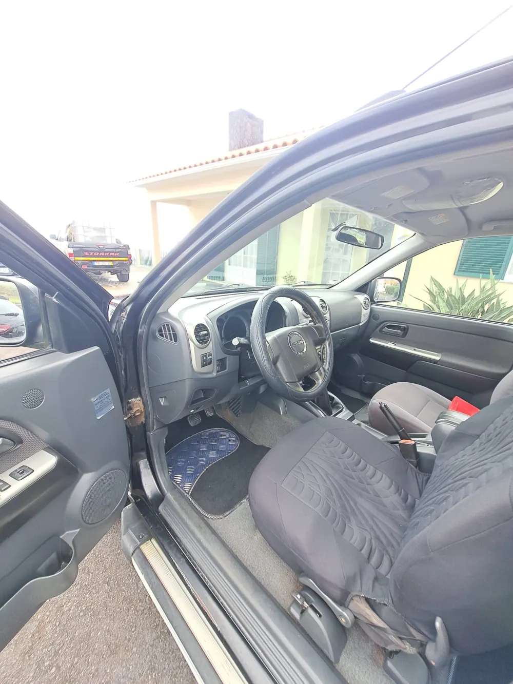 Isuzu D-Max 7