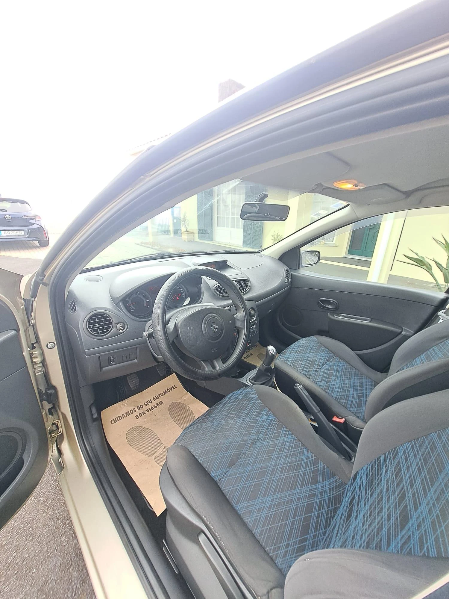Renault Clio null 7