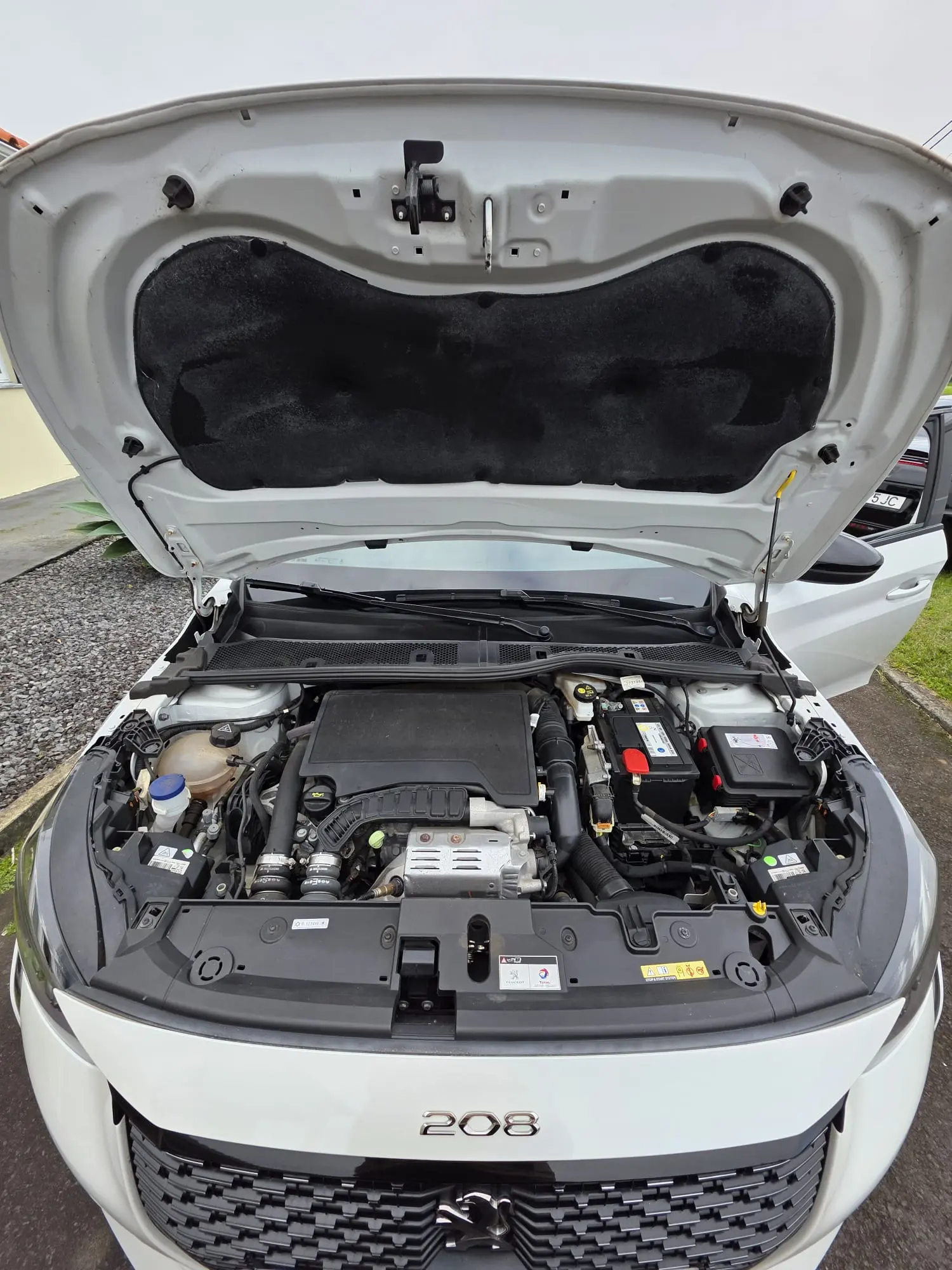 Peugeot 208 1.2 PureTech GT Line 16