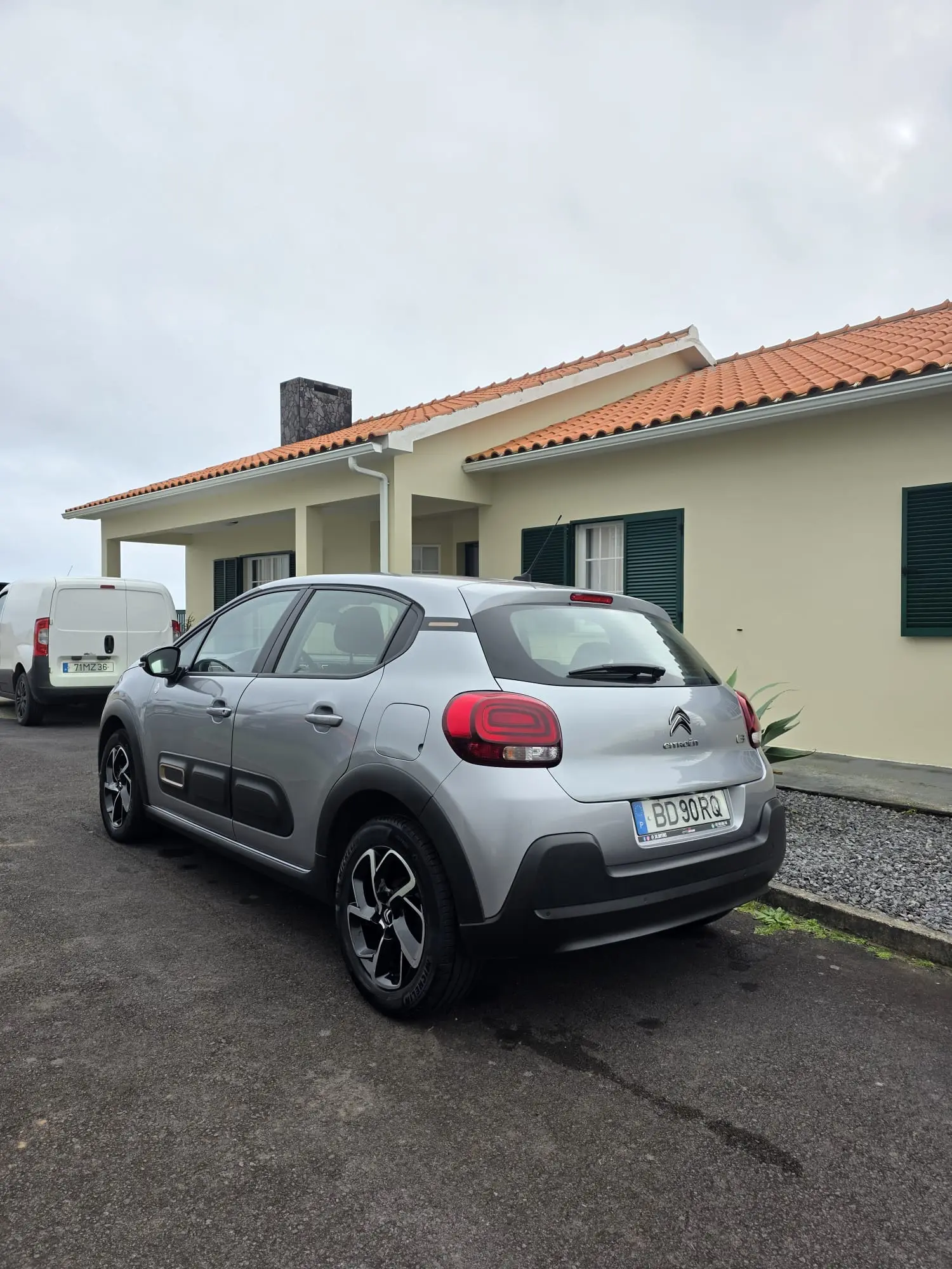 Citroën C3 1.2 PureTech C-Series 6