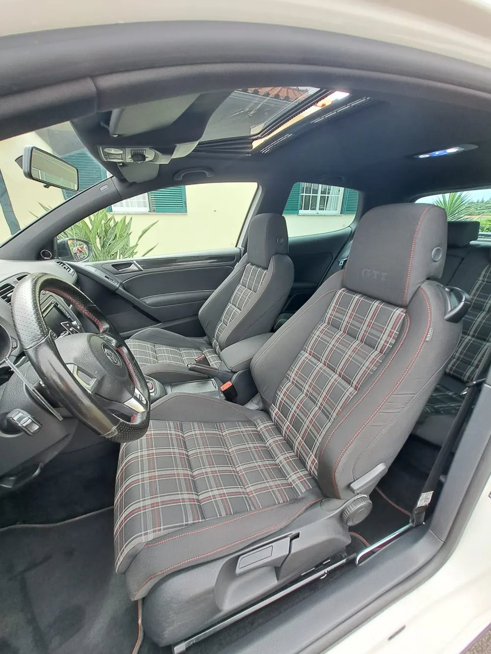 Volkswagen Golf 2.0 TSi GTI DSG 8