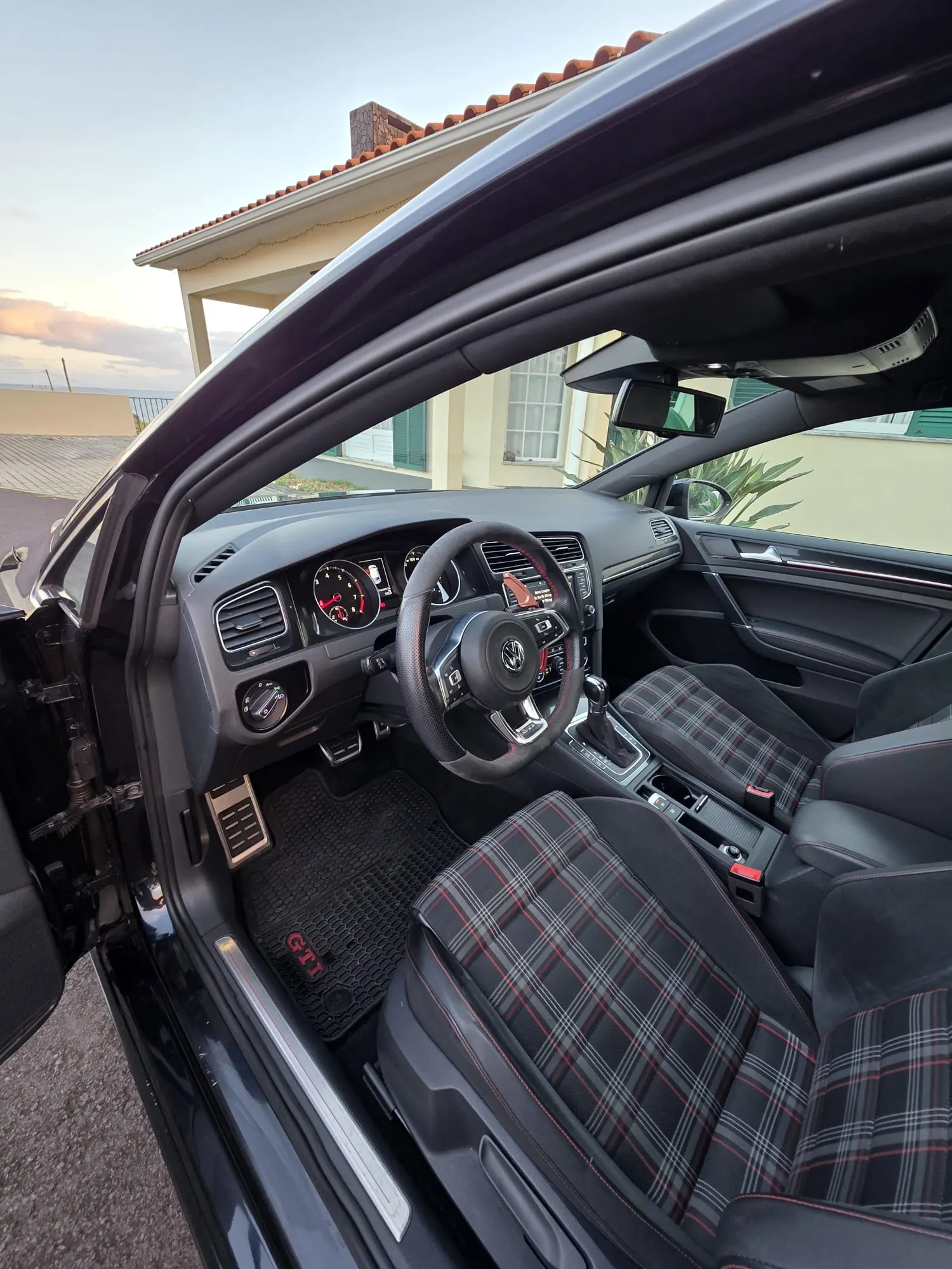 Volkswagen Golf 2.0 TSi GTi DSG 8