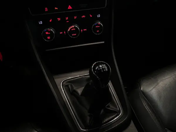 SEAT Leon 1.6 TDI S&S Style 16