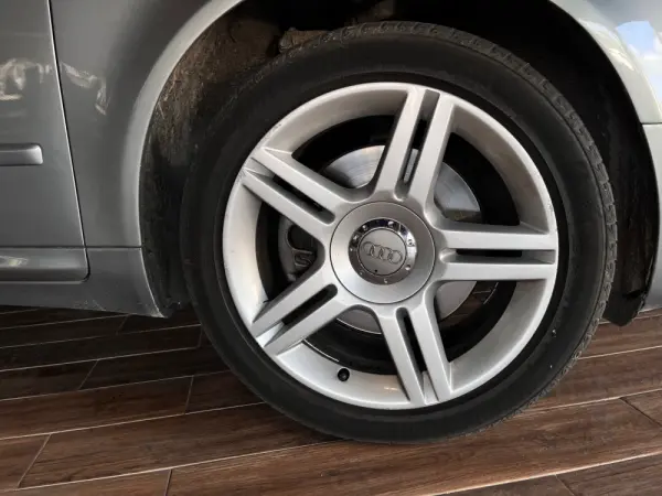 Audi A4 Avant 2.0 TDI S-line 6