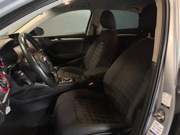 Audi A3 Limousine 1.6 TDI S-line 16