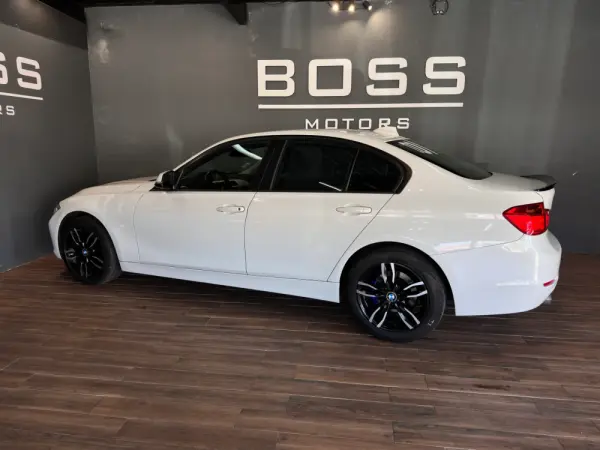 BMW 318 d Line Sport 9