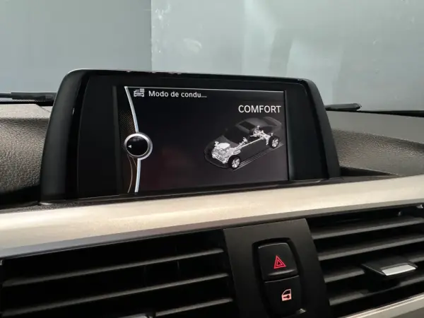 BMW 318 d Line Sport 25