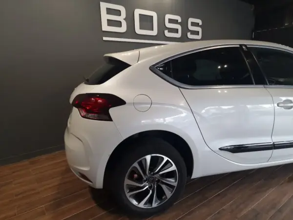 Citroen DS4 1.6 BlueHDi So Chic 8