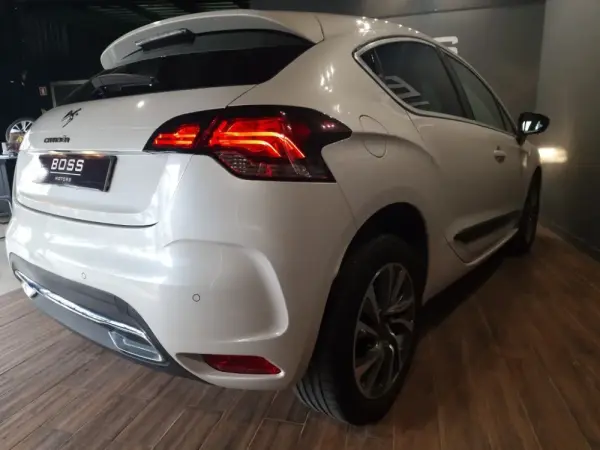 Citroen DS4 1.6 BlueHDi So Chic 17