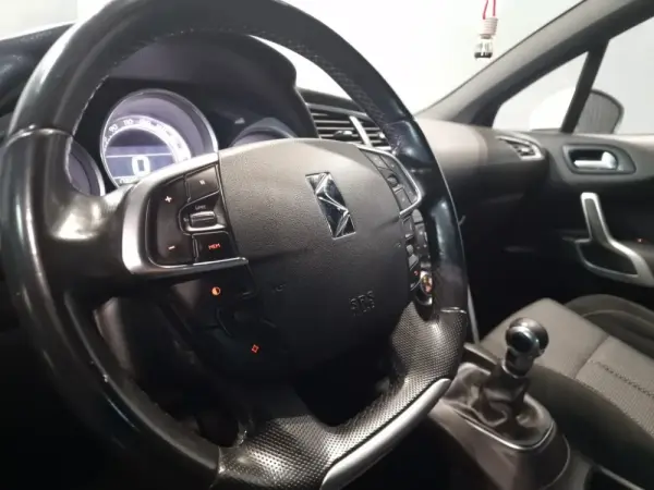 Citroen DS4 1.6 BlueHDi So Chic 22