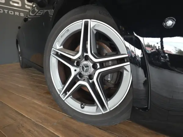 Mercedes-Benz A 180 d AMG Line Aut. 3