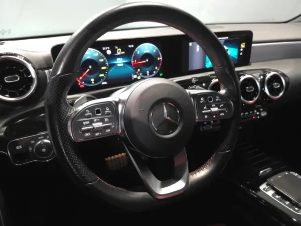 Mercedes-Benz A 180 d AMG Line Aut. 18