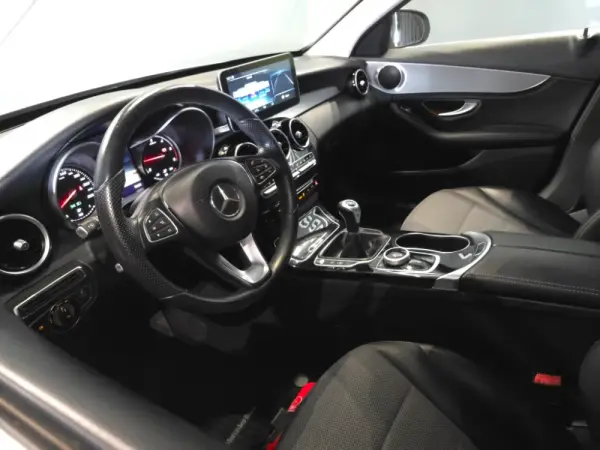 Mercedes-Benz C 200 BlueTEC AMG Line 26