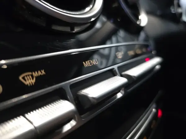 Mercedes-Benz C 200 BlueTEC AMG Line 52