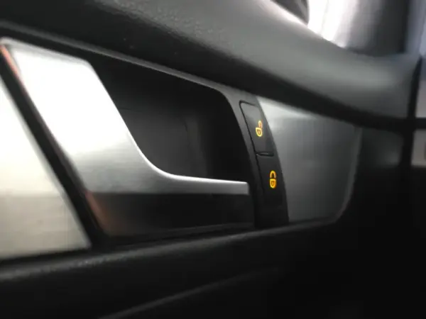 Mercedes-Benz C 220 Outro 21