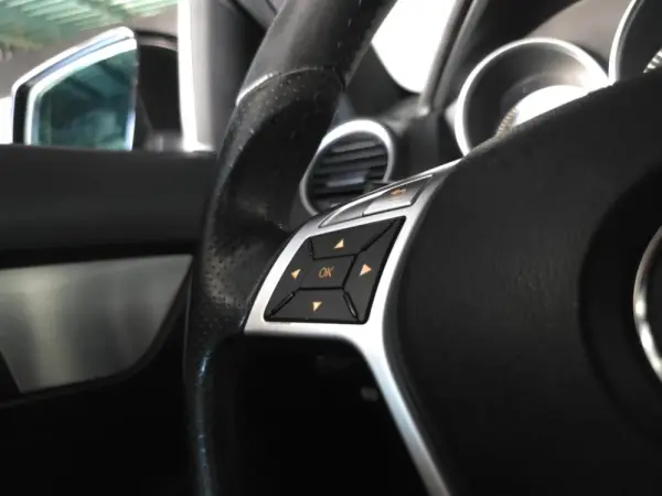 Mercedes-Benz C 220 Outro 26