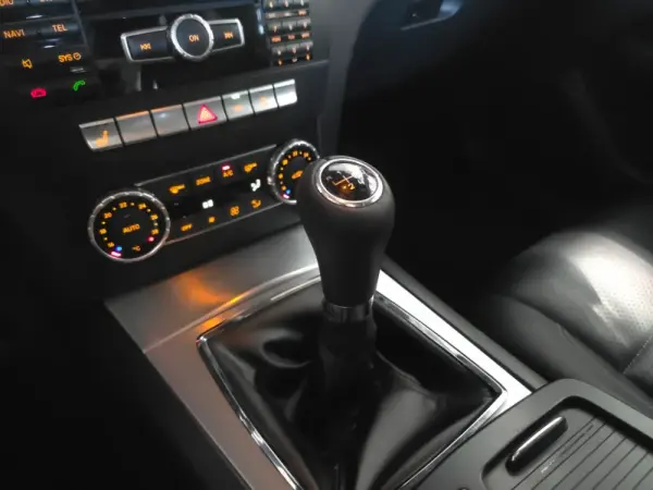 Mercedes-Benz C 220 Outro 32